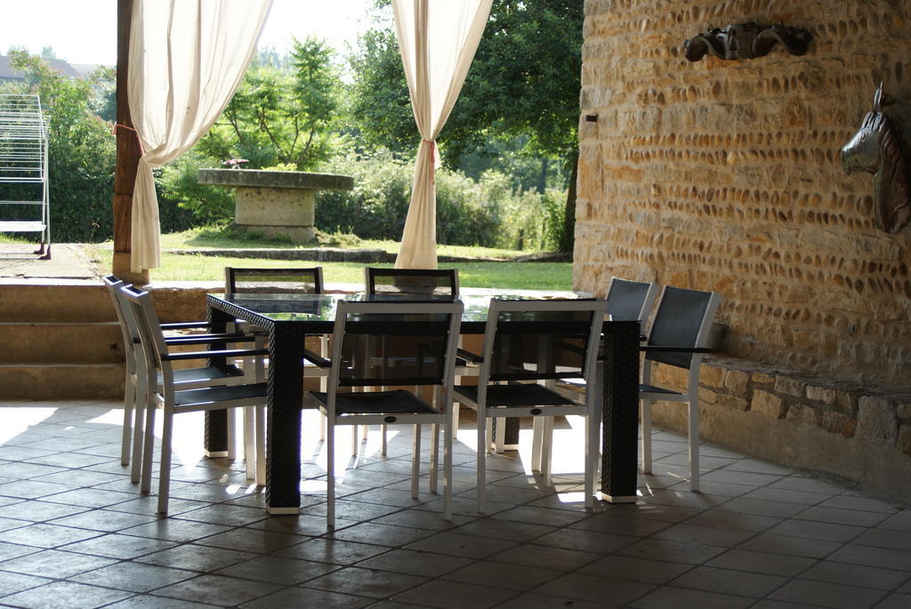Le Moulin De Champagne Panzió Viriat Kültér fotó