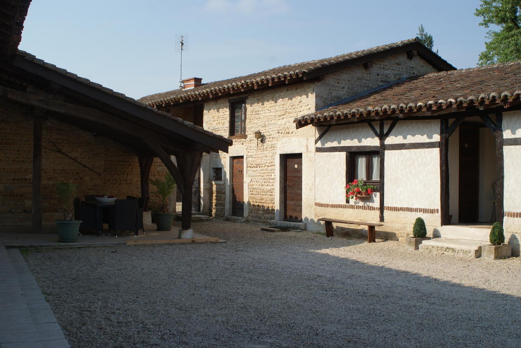 Le Moulin De Champagne Panzió Viriat Kültér fotó