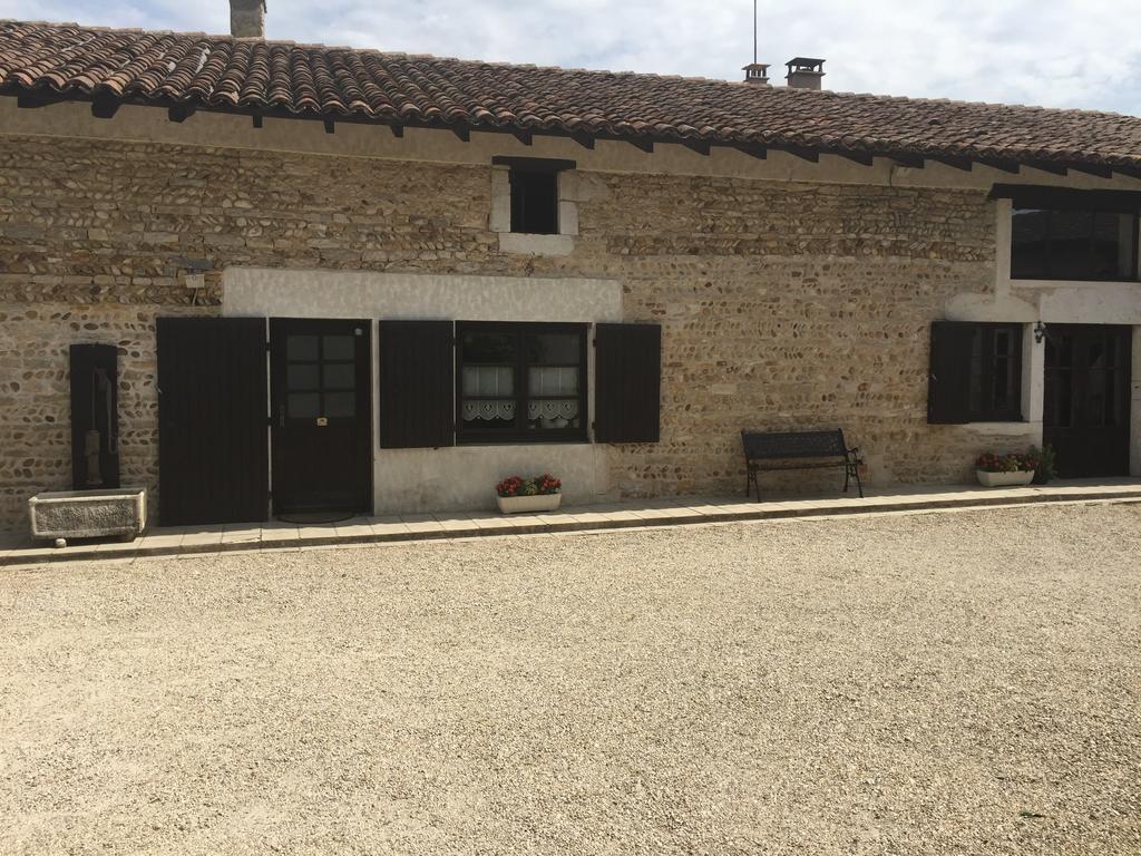 Le Moulin De Champagne Panzió Viriat Kültér fotó